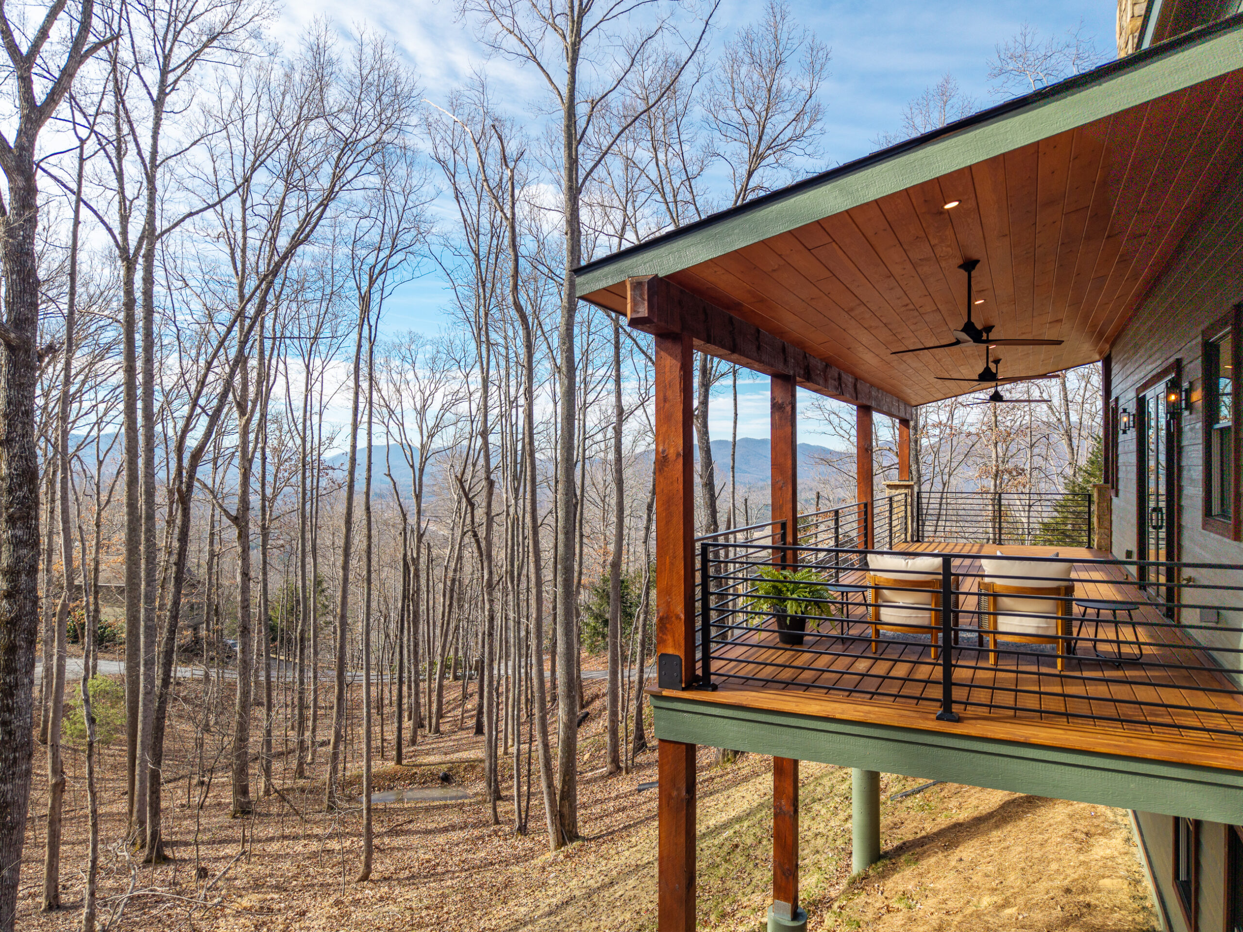 deck 4474 Twiggs Rd